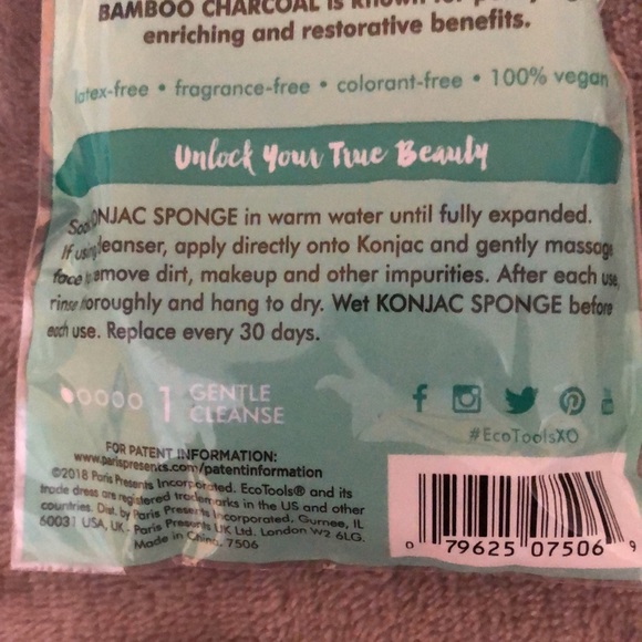 NWT π ecotools Charcoal Facial Konjac Sponge - Picture 8 of 9